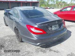 2013 Mercedes-Benz CLS 550 с VIN WDDLJ7DB4DA061243, выставлен на аукционе IAAI как лот 42480213 с пробегом 83 832 миль миль и . История ставок и продаж доступна на DreamBid. Изображение 3.