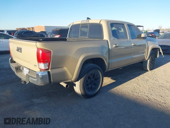 2017 Toyota Tacoma SR5 z VIN 5TFAZ5CN2HX039996, wystawiony jako IAAI lot #41406419 z przebiegiem 132 200 mil mil oraz . Historia ofert i sprzedaży dostępna na DreamBid. Obrazek 4.