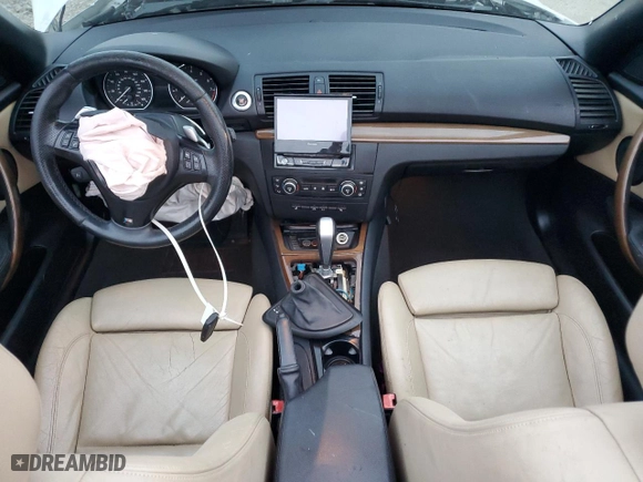 2009 BMW 1 Series 135i with VIN WBAUN93549VK40342, listed as a Copart auction lot 85074074 with 143,213 mi miles and Salvage Title. Bid and sale history available at carsss.com. Image 8.