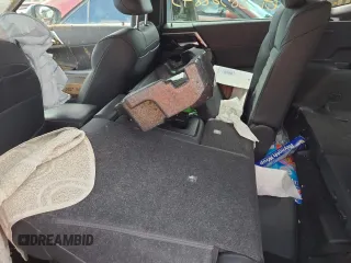 2022 Mitsubishi Outlander SE z VIN JA4J3UA84NZ085087, wystawiony jako Copart lot #88528845 z przebiegiem Nie podano mil oraz Nie do naprawy • Non repairable. Historia ofert i sprzedaży dostępna na DreamBid. Obrazek 11.
