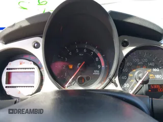 2012 Nissan 370Z z VIN JN1AZ4EH6CM561397, wystawiony jako IAAI lot #41812673 z przebiegiem 53 861 mil mil oraz . Historia ofert i sprzedaży dostępna na DreamBid. Obrazek 7.