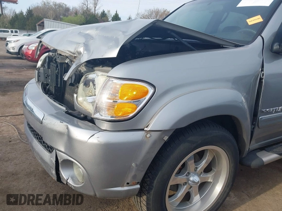 2004 Toyota Tundra SR5 with VIN 5TBET341X4S456553, listed as a IAAI auction lot 41912335 with 98,943 mi miles and . Bid and sale history available at carsss.com. Image 6.