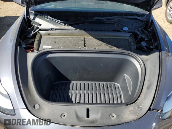 2022 Tesla Model Y Long Range with VIN 7SAYGDEE2NF402320, listed as a Copart auction lot 50396605 with 27,426 mi miles and Salvage Title. Bid and sale history available at DreamBid. Image 11.