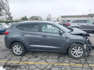 2019 Hyundai Tucson Value with VIN KM8J33A49KU071977, listed as a IAAI auction lot 41515460 with 24,701 mi miles. Bid and sale history available at carsss.com. Image 12.
