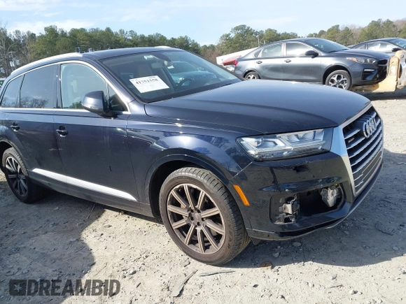 2017 Audi Q7 Prestige with VIN WA1VAAF75HD011877, listed as a IAAI auction lot 41751558 with 90,615 mi miles. Bid and sale history available at carsss.com. Image 1.