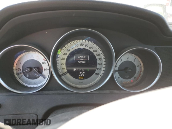 2013 Mercedes-Benz C 300 Sport z VIN WDDGF8AB3DG122432, wystawiony jako Copart lot #47444215 z przebiegiem 139 825 mil mil oraz Szkoda całkowita • Salvage title. Historia ofert i sprzedaży dostępna na DreamBid. Obrazek 9.