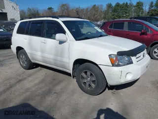 2004 Toyota Highlander with VIN JTEEP21A540049216, listed as a IAAI auction lot 42063885 with 252,759 mi miles. Bid and sale history available at carsss.com. Image 1.