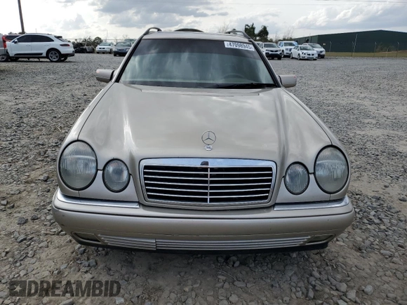 1998 Mercedes-Benz E-Class with VIN WDBJH65F7WA546101, listed as a Copart auction lot 47098945 with 227,453 mi miles and Salvage Title. Bid and sale history available at carsss.com. Image 5.