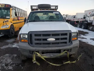 2005 Ford F-450 with VIN 1FDXF46P65ED12547, listed as a Copart auction lot 43158715 with 230,920 mi miles and Salvage title. Bid and sale history available at DreamBid. Image 5.