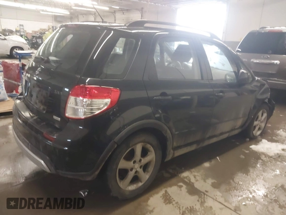 2009 Suzuki SX4 Man AWD with VIN JS2YB413096204911, listed as a IAAI auction lot 41572173 with 84,763 mi miles. Bid and sale history available at carsss.com. Image 4.