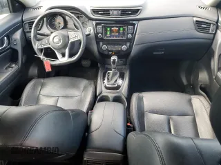 2018 Nissan Rogue SV with VIN 5N1AT2MV3JC784330, listed as a Copart auction lot 50060955 with 84,704 mi miles and Salvage Title. Bid and sale history available at DreamBid. Image 8.