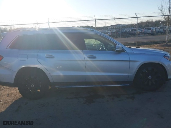 2018 Mercedes-Benz GLS with VIN 4JGDF6EE8JB181731, listed as a IAAI auction lot 41413667 with 53,949 mi miles. Bid and sale history available at carsss.com. Image 13.