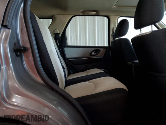 2006 Mercury Mariner Luxury with VIN 4M2YU57196KJ17893, listed as a Copart auction lot 66848295 with 128,080 mi miles and Clean title. Bid and sale history available at DreamBid. Image 11.