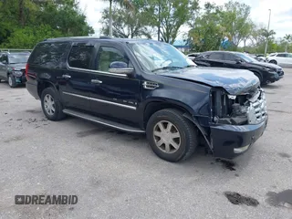2007 Cadillac Escalade ESV z VIN 1GYFK66897R288492, wystawiony jako IAAI lot #41935413 z przebiegiem 205 756 mil mil oraz . Historia ofert i sprzedaży dostępna na DreamBid. Obrazek 1.