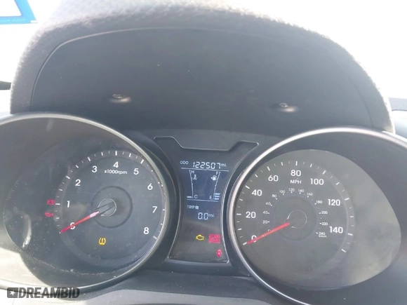 2015 Hyundai Veloster Turbo with VIN KMHTC6AE5FU228008, listed as a IAAI auction lot 42016707 with 122,507 mi miles. Bid and sale history available at carsss.com. Image 7.