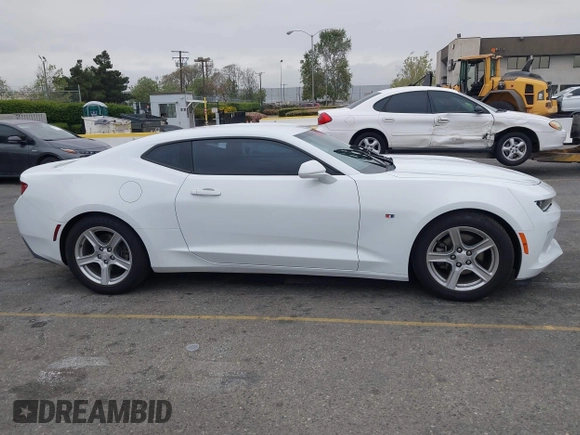 2017 Chevrolet Camaro 1LT z VIN 1G1FB1RX2H0165336, wystawiony jako IAAI lot #42041620 z przebiegiem 70 652 mil mil oraz . Historia ofert i sprzedaży dostępna na DreamBid. Obrazek 14.