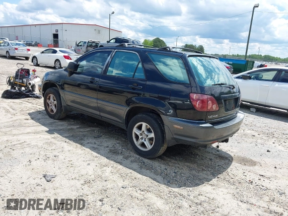2000 Lexus RX 300 with VIN JT6HF10U9Y0126788, listed as a IAAI auction lot 42190888 with 204,747 mi miles. Bid and sale history available at carsss.com. Image 3.