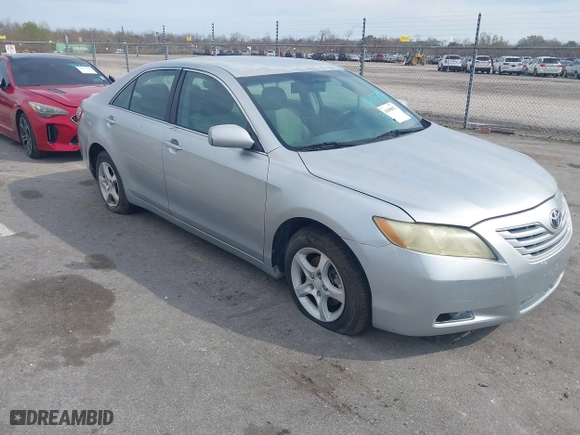 2007 Toyota Camry CE with VIN 4T1BE46K47U043586, listed as a IAAI auction lot 41698892 with 220,617 mi miles. Bid and sale history available at carsss.com. Image 1.