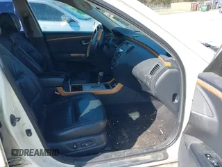 2006 Hyundai Azera SE with VIN KMHFC46F66A097045, listed as a IAAI auction lot 41998208 with 203,817 mi miles and . Bid and sale history available at DreamBid. Image 5.