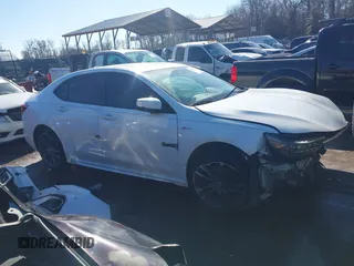 2018 Acura TLX w/A-SPEC Pkg with VIN 19UUB2F62JA008455, listed as a IAAI auction lot 41421336 with 1 mi miles. Bid and sale history available at carsss.com. Image 13.