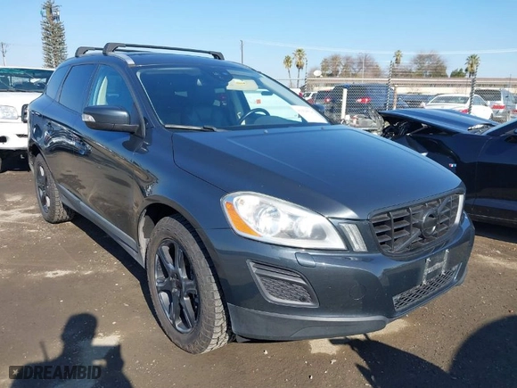 2012 Volvo XC60 3.0L with VIN YV4902DZ5C2328242, listed as a IAAI auction lot 41428920 with NaN miles. Bid and sale history available at carsss.com. Image 1.