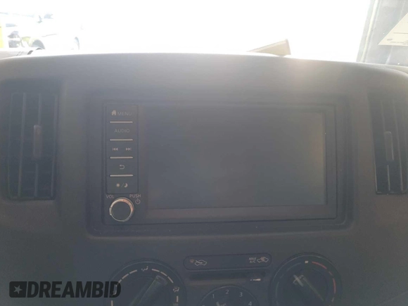 2020 Nissan NV200 SV z VIN 3N6CM0KN4LK705677, wystawiony jako IAAI lot #42521012 z przebiegiem 78 008 mil mil oraz . Historia ofert i sprzedaży dostępna na DreamBid. Obrazek 31.