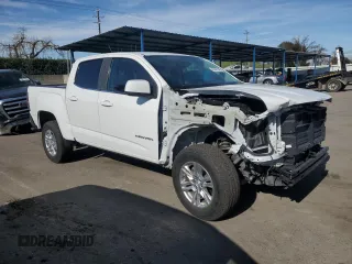 2020 GMC Canyon 2WD SLE with VIN 1GTG5CEN8L1180252, listed as a Copart auction lot 45697545 with 24,884 mi miles and Salvage Title. Bid and sale history available at carsss.com. Image 4.