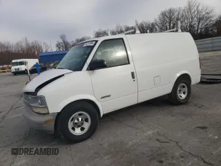 2002 Chevrolet Astro Cargo Van with VIN 1GCDM19X22B137234, listed as a Copart auction lot 84251894 with 229,880 mi miles and Salvage Title. Bid and sale history available at carsss.com. Image 1.