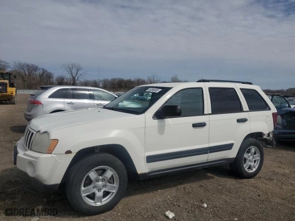2006 Jeep Grand Cherokee Laredo with VIN 1J4GR48K76C330320, listed as a Copart auction lot 50366585 with 259,704 mi miles and Salvage Title. Bid and sale history available at carsss.com. Image 1.