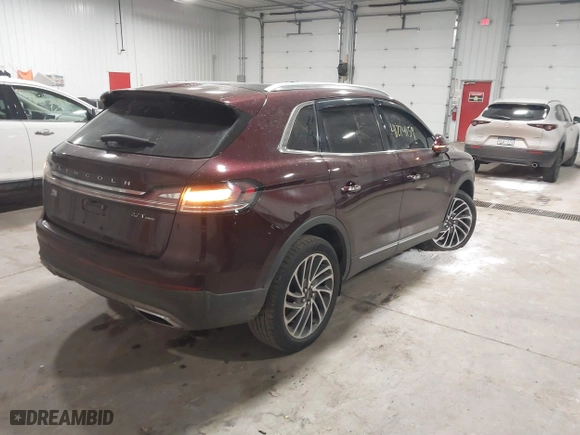 2019 Lincoln Nautilus Reserve with VIN 2LMPJ8LPXKBL42446, listed as a IAAI auction lot 41224159 with 117,630 mi miles. Bid and sale history available at carsss.com. Image 4.