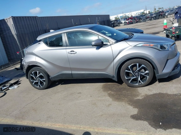 2018 Toyota C-HR XLE with VIN NMTKHMBX1JR062782, listed as a IAAI auction lot 41540049 with 56,172 mi miles. Bid and sale history available at carsss.com. Image 14.