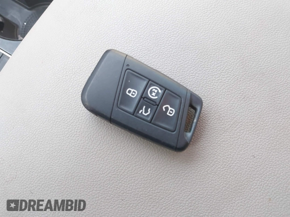 2019 Volkswagen Atlas SEL z VIN 1V2MR2CA8KC569640, wystawiony jako IAAI lot #42083995 z przebiegiem 127 104 mil mil oraz . Historia ofert i sprzedaży dostępna na DreamBid. Obrazek 11.