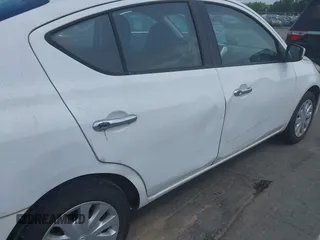 2016 Nissan Versa S with VIN 3N1CN7APXGL814319, listed as a IAAI auction lot 42399166 with 150,092 mi miles and . Bid and sale history available at DreamBid. Image 6.
