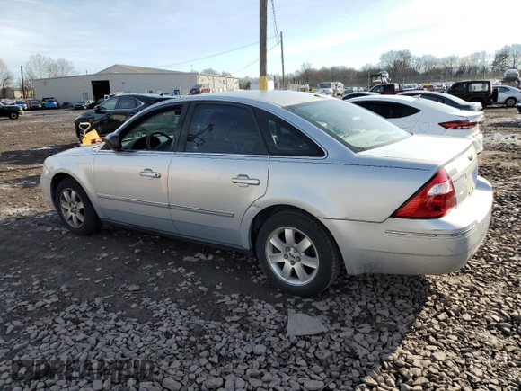 2005 Ford Five Hundred SEL with VIN 1FAFP241X5G131817, listed as a Copart auction lot 82194734 with 85,122 mi miles and Salvage Title. Bid and sale history available at carsss.com. Image 2.