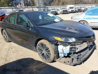 2018 Toyota Camry LE with VIN 4T1B11HKXJU539524, listed as a IAAI auction lot 41357421 with 123,732 mi miles. Bid and sale history available at carsss.com. Image 1.