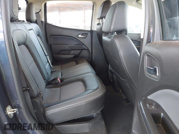 2018 Chevrolet Colorado 4WD Z71 z VIN 1GCGTDEN9J1231315, wystawiony jako IAAI lot #42440943 z przebiegiem 171 061 mil mil oraz . Historia ofert i sprzedaży dostępna na DreamBid. Obrazek 8.
