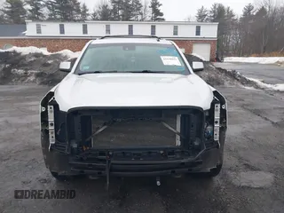 2015 GMC Yukon XL SLT with VIN 1GKS2HKC0FR287860, listed as a IAAI auction lot 41638921 with 213,214 mi miles. Bid and sale history available at carsss.com. Image 13.