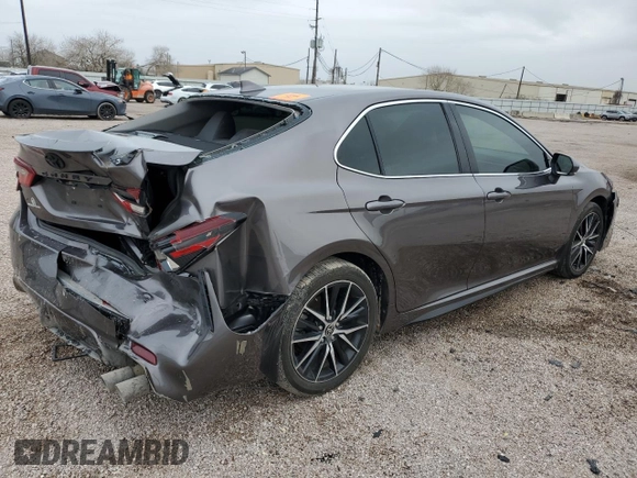2023 Toyota Camry SE z VIN 4T1G11AK2PU788523, wystawiony jako Copart lot #42755725 z przebiegiem 38 311 mil mil oraz Czysty tytuł • Clean title. Historia ofert i sprzedaży dostępna na DreamBid. Obrazek 3.
