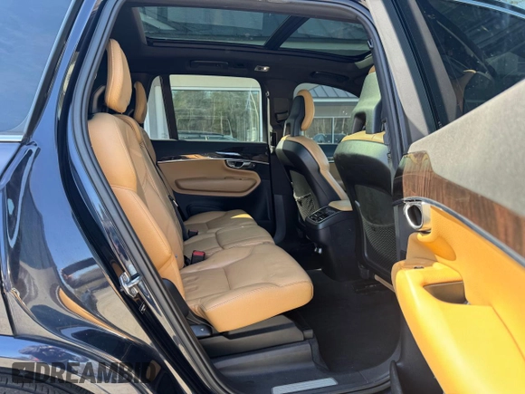 2017 Volvo XC90 Momentum with VIN YV4A22PK1H1123567, listed as a Copart auction lot 49883535 with 156,983 mi miles and Clean Title. Bid and sale history available at carsss.com. Image 6.