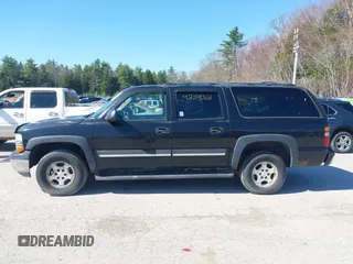 2005 Chevrolet Suburban LT with VIN 1GNFK16Z55J251296, listed as a IAAI auction lot 42119068 with 312,449 mi miles. Bid and sale history available at carsss.com. Image 12.