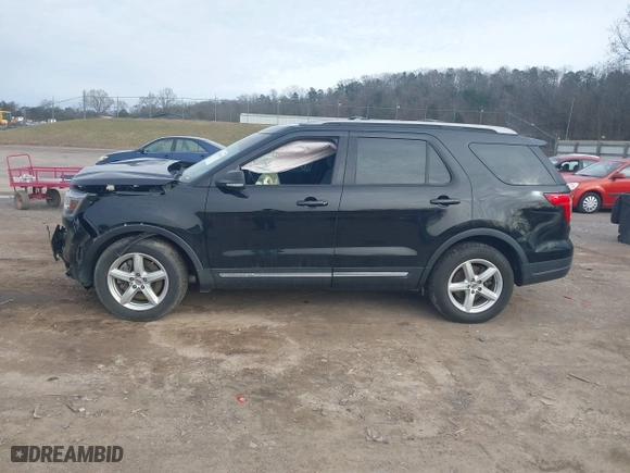 2019 Ford Explorer XLT with VIN 1FM5K7DH8KGA63524, listed as a IAAI auction lot 41600580 with 118,243 mi miles. Bid and sale history available at carsss.com. Image 14.