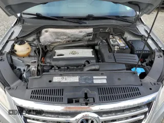 2011 Volkswagen Tiguan SE with VIN WVGBV7AX1BW559924, listed as a Copart auction lot 53914175 with 215,511 mi miles and Clean Title. Bid and sale history available at DreamBid. Image 12.