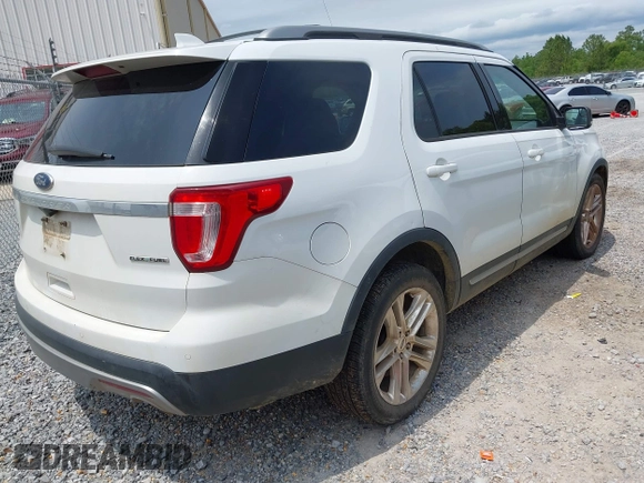 2016 Ford Explorer XLT with VIN 1FM5K7D83GGA60263, listed as a IAAI auction lot 42178304 with 332,518 mi miles and . Bid and sale history available at DreamBid. Image 4.