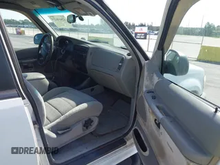 2001 Ford Explorer XLT с VIN 1FMZU63P51UB24634, выставлен на аукционе IAAI как лот 42669627 с пробегом 150 694 миль миль и . История ставок и продаж доступна на DreamBid. Изображение 5.