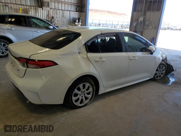 2024 Toyota Corolla LE with VIN 5YFB4MDE1RP228084, listed as a Copart auction lot 50462435 with 7,271 mi miles and Salvage Title. Bid and sale history available at carsss.com. Image 3.