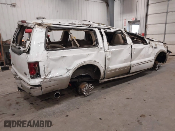 2000 Ford Excursion Limited с VIN 1FMSU43F5YED20090, выставлен на аукционе IAAI как лот 41152653 с пробегом Не указан миль и . История ставок и продаж доступна на DreamBid. Изображение 4.