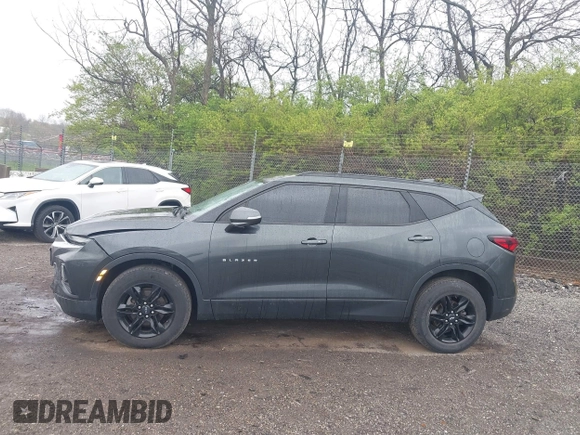 2019 Chevrolet Blazer with VIN 3GNKBGRS8KS698795, listed as a IAAI auction lot 41988081 with 104,187 mi miles and . Bid and sale history available at DreamBid. Image 14.