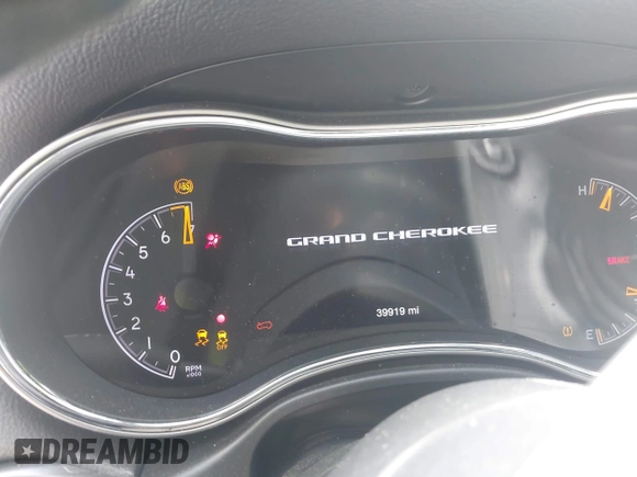 2021 Jeep Grand Cherokee Laredo E с VIN 1C4RJEAG0MC658371, выставлен на аукционе IAAI как лот 42271039 с пробегом 39 919 миль миль и . История ставок и продаж доступна на DreamBid. Изображение 7.