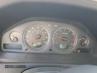 2004 Volvo V70 XC Cross Country z VIN YV1SZ59H141136720, wystawiony jako Copart lot #54474675 z przebiegiem 176 436 mil mil oraz Szkoda całkowita • Salvage title. Historia ofert i sprzedaży dostępna na DreamBid. Obrazek 9.