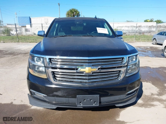2017 Chevrolet Suburban Premier with VIN 1GNSKJKC0HR114398, listed as a IAAI auction lot 41745611 with 211,906 mi miles. Bid and sale history available at carsss.com. Image 6.